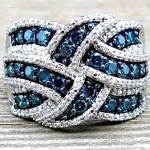 Luxury Elegant diamond wedding ring